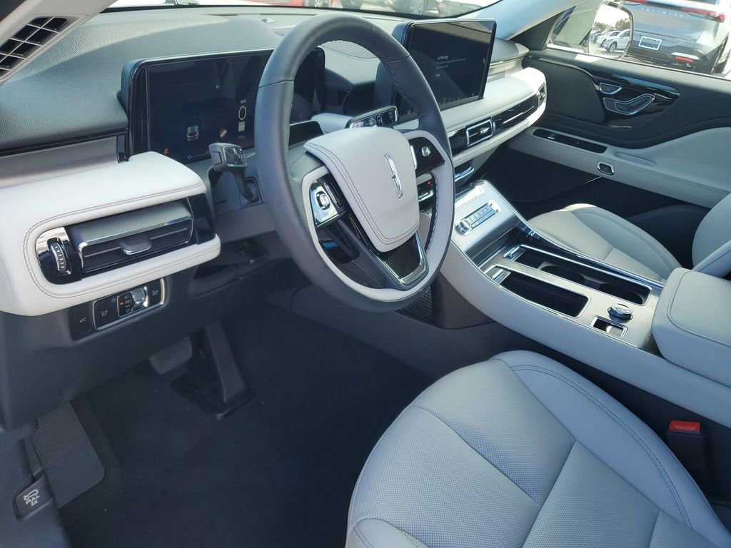 New 2026 Lincoln Aviator 2WD image 19