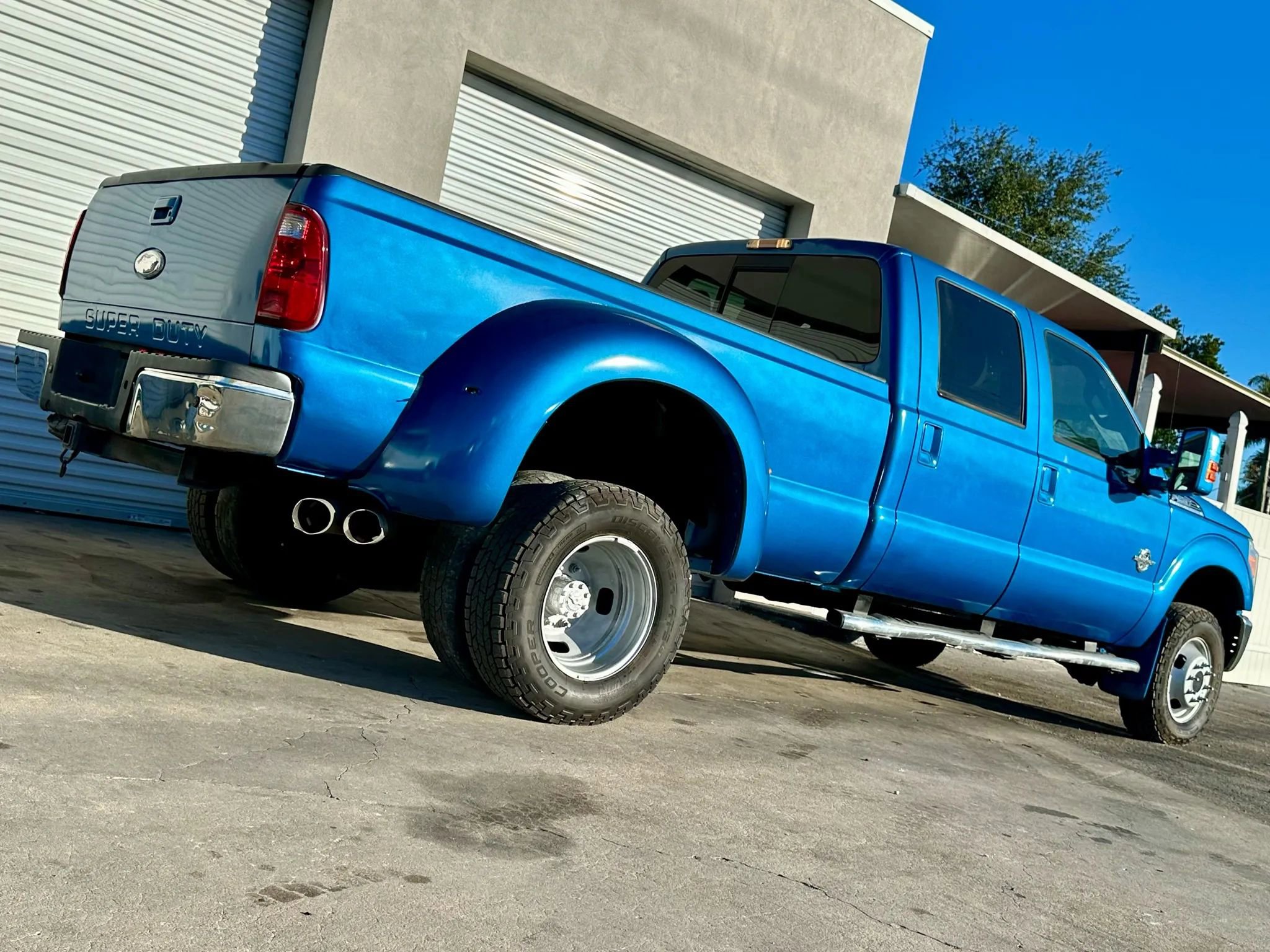 Used 2012 Ford F350 XLT w/ XLT Interior Pkg image 4