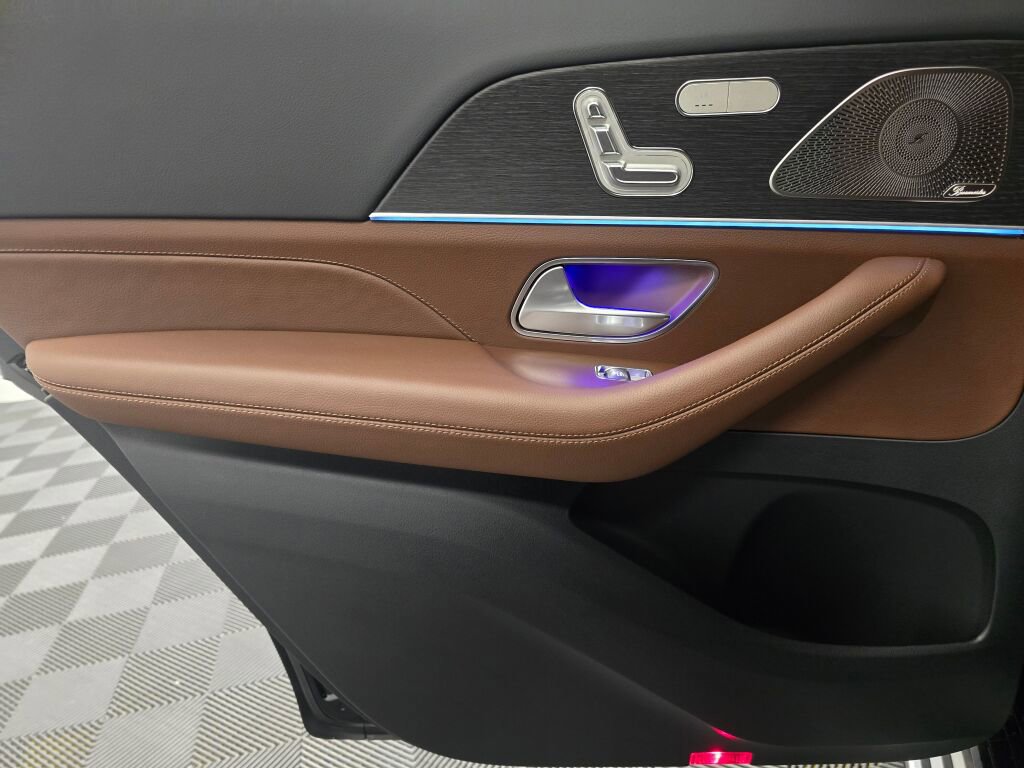 New 2026 Mercedes-Benz GLS 450 4MATIC image 22