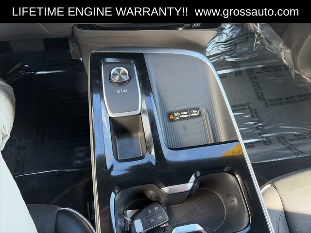 Used 2025 Buick Enclave Preferred AWD/4WD image 27