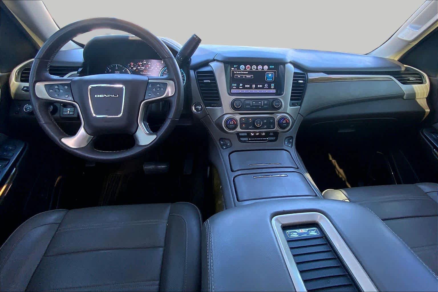 Used 2017 GMC Yukon Denali w/ Open Road Package AWD/4WD image 14