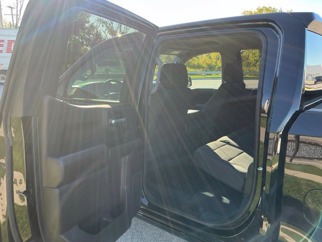 Used 2023 Chevrolet Silverado 1500 Custom Trail Boss AWD/4WD image 16