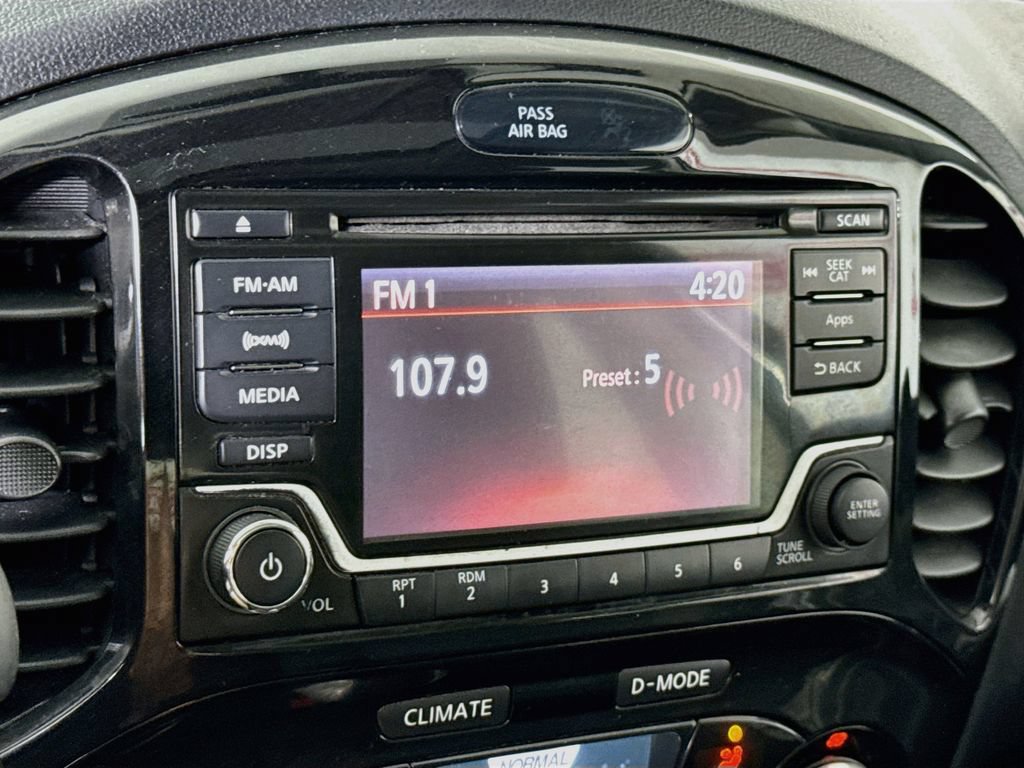 Used 2016 Nissan Juke SV AWD/4WD image 6