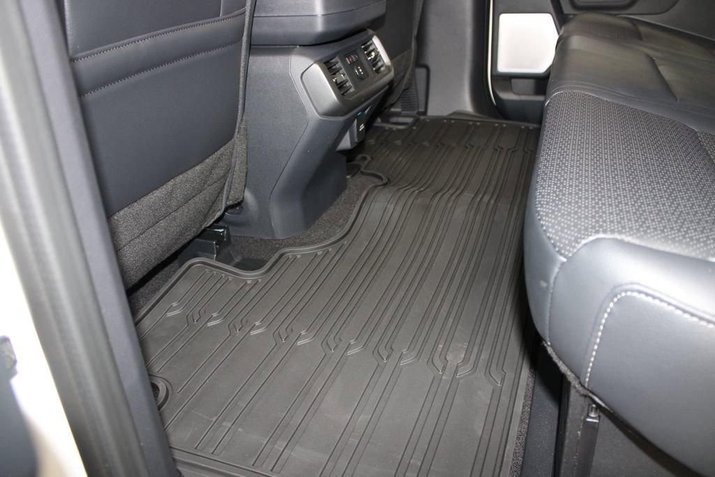 New 2026 Ford F150 Lariat w/ Equipment Group 502A High image 23