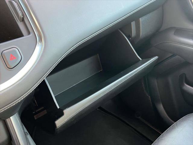 Used 2024 Chevrolet Suburban LT image 34