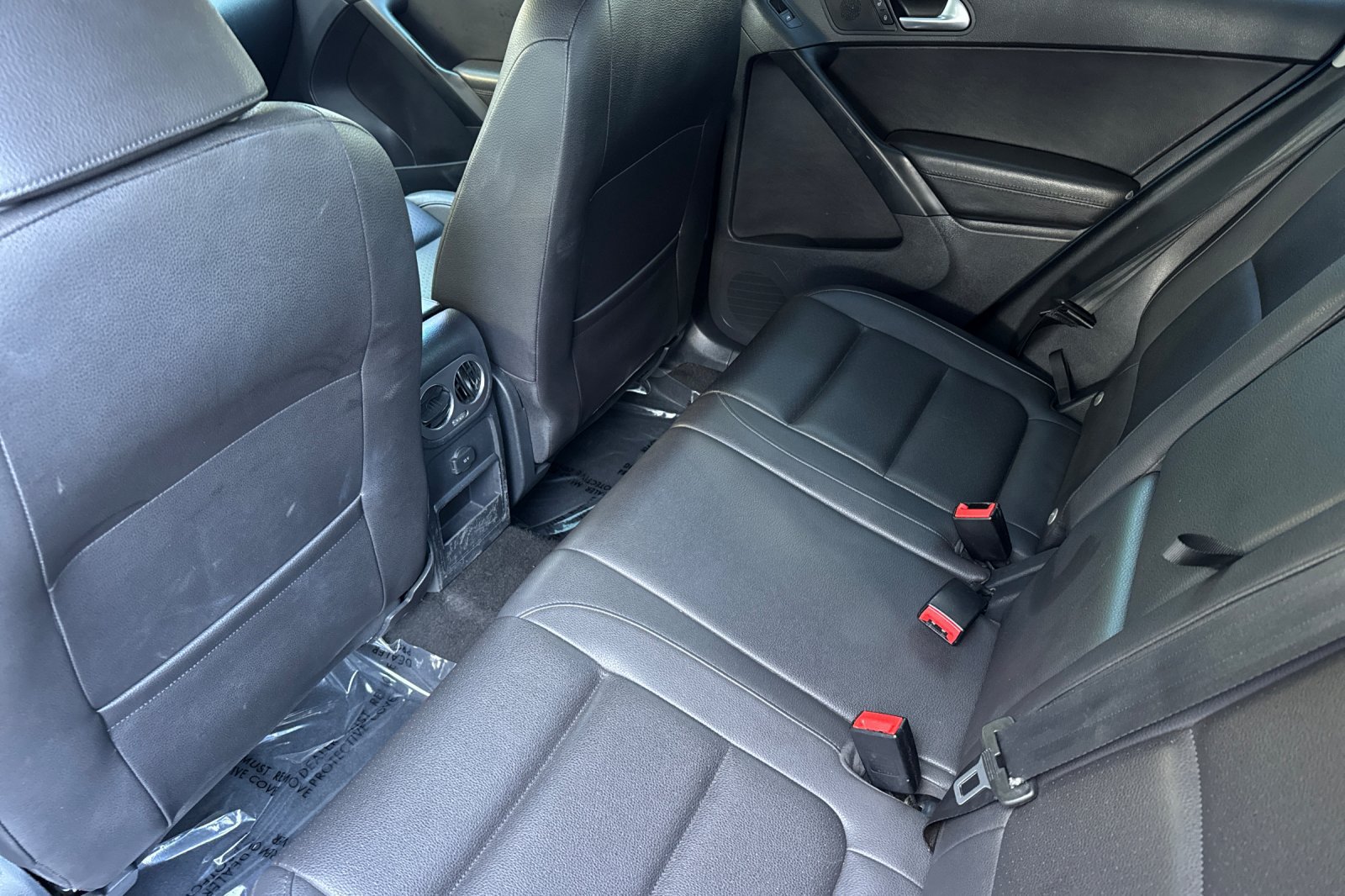 Used 2017 Volkswagen Tiguan S FWD image 12