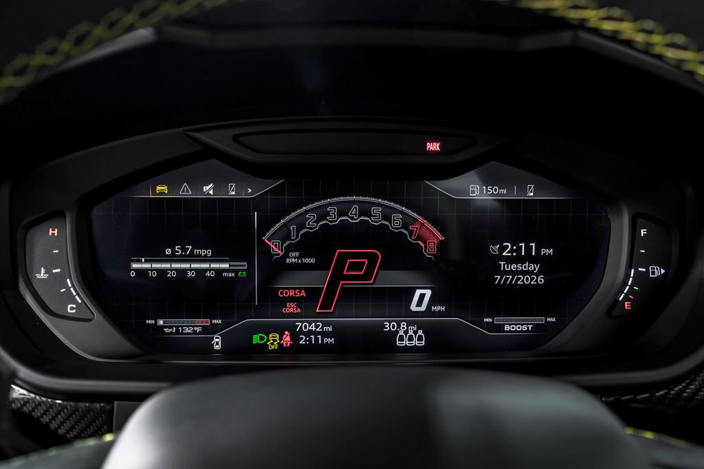 Used 2024 Lamborghini Urus Performante AWD/4WD image 17