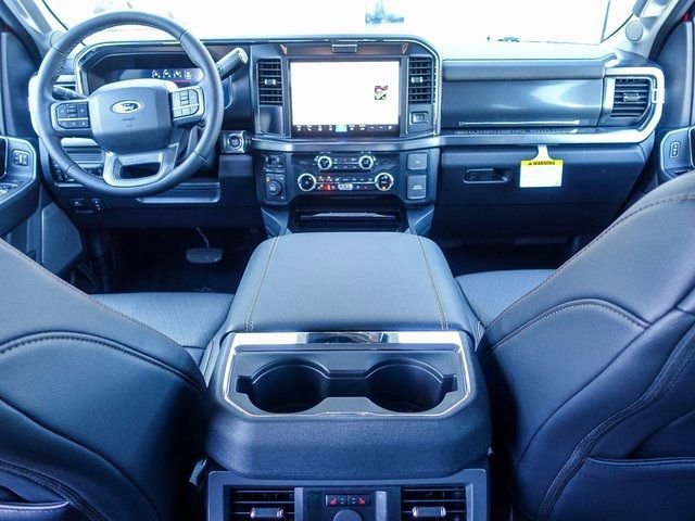 New 2026 Ford F250 Lariat w/ Black Appearance Package image 30