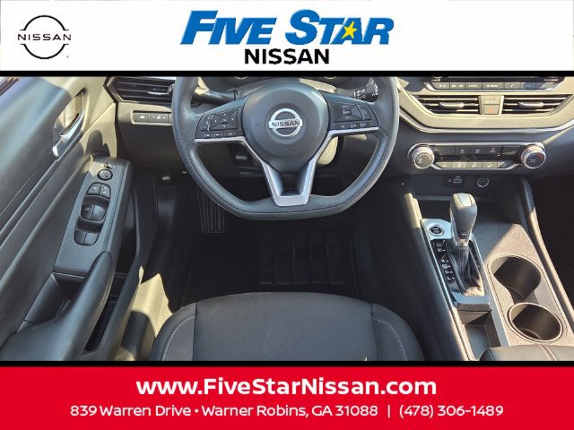 Used 2022 Nissan Altima 2.5 S FWD image 7
