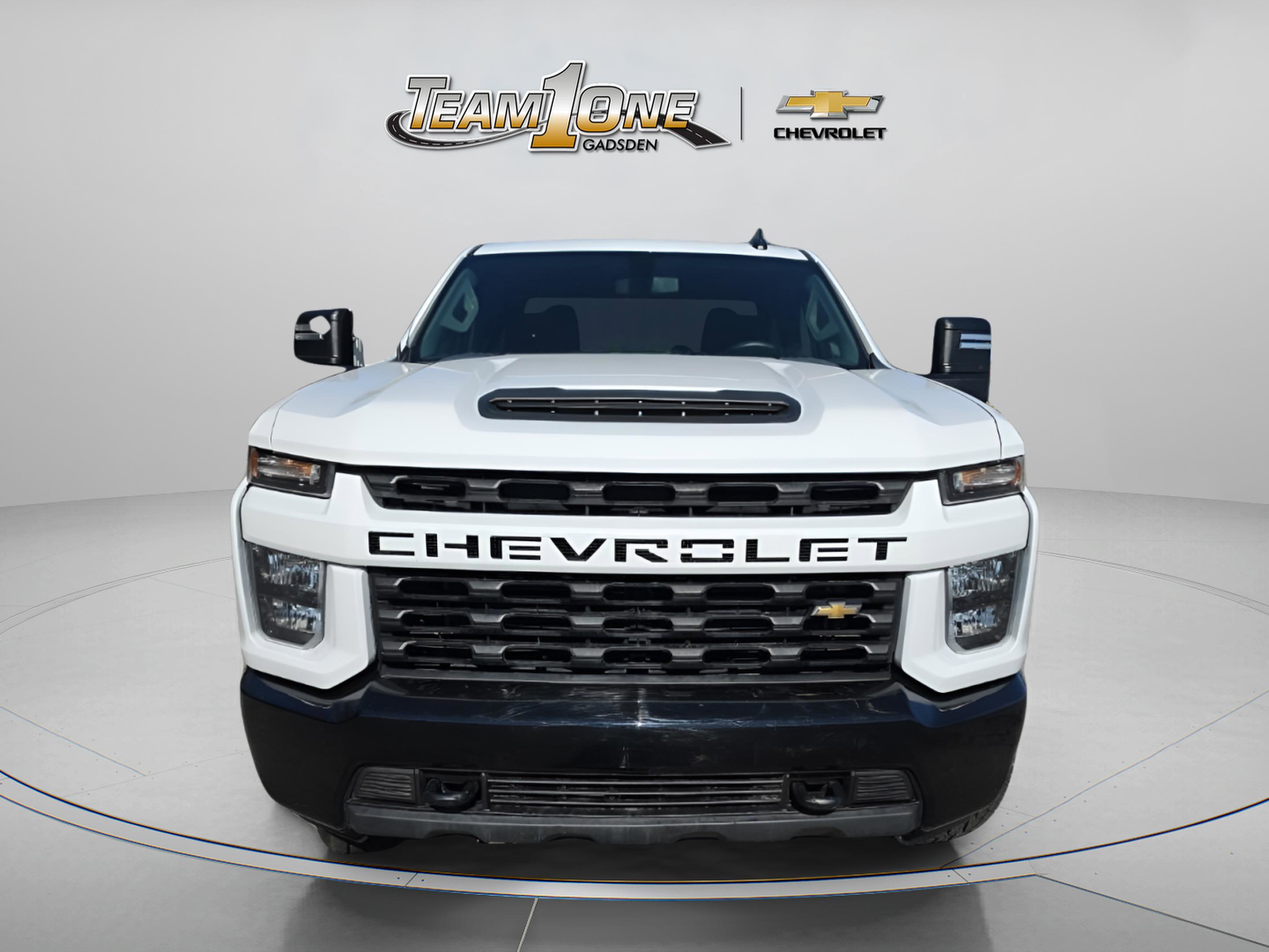 Used 2023 Chevrolet Silverado 2500 Custom w/ Custom Convenience Package AWD/4WD image 2