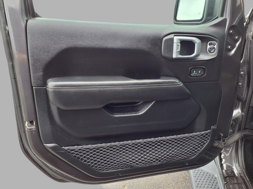 Certified 2019 Jeep Wrangler Unlimited Sahara image 17