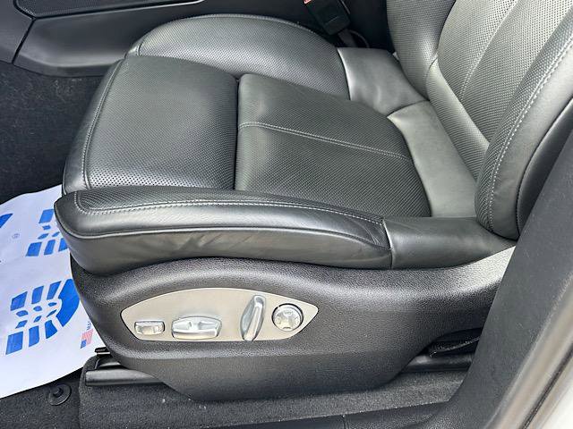 Used 2022 Porsche Macan S image 13