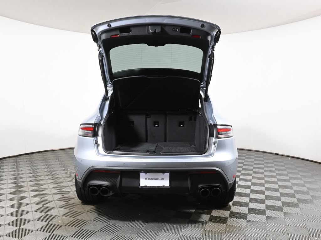 Used 2025 Porsche Macan Turbo AWD/4WD image 42