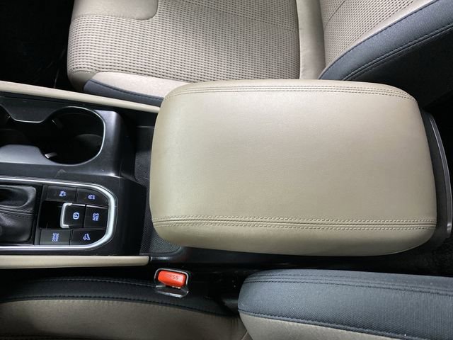 Used 2020 Hyundai Santa Fe SEL w/ Convenience Package image 20