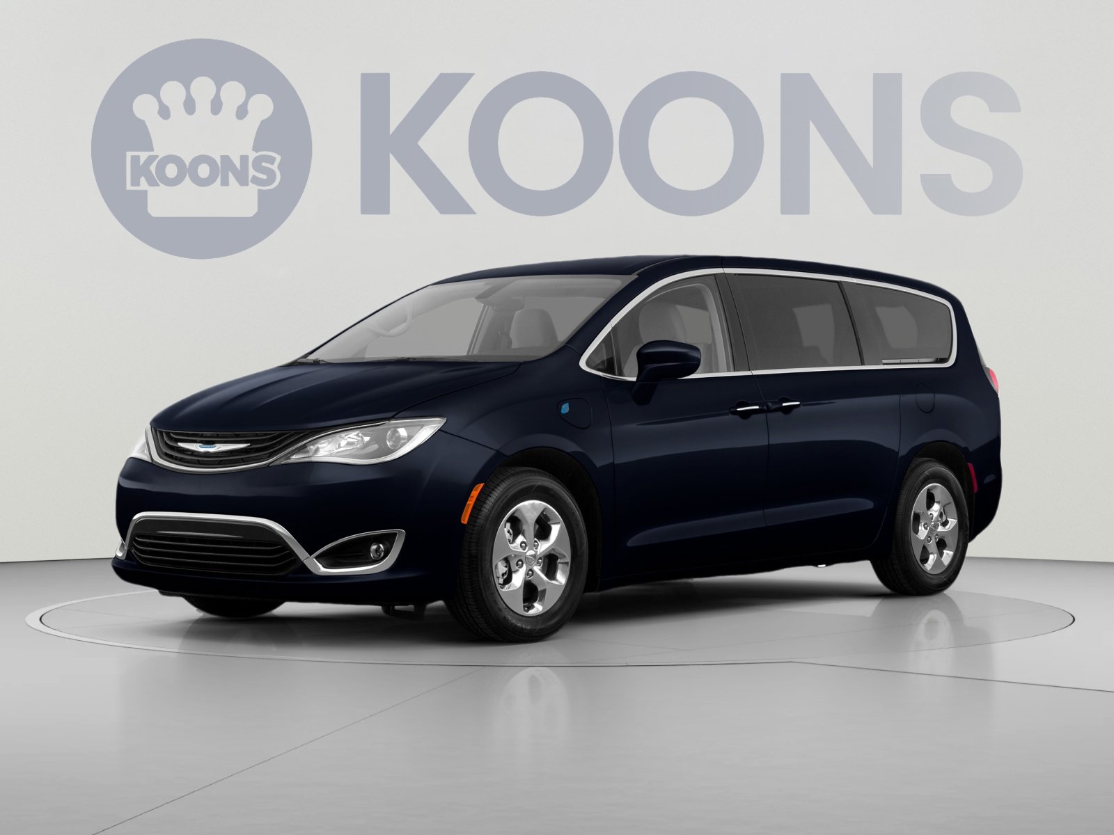 Used 2018 Chrysler Pacifica Touring Plus FWD image 1