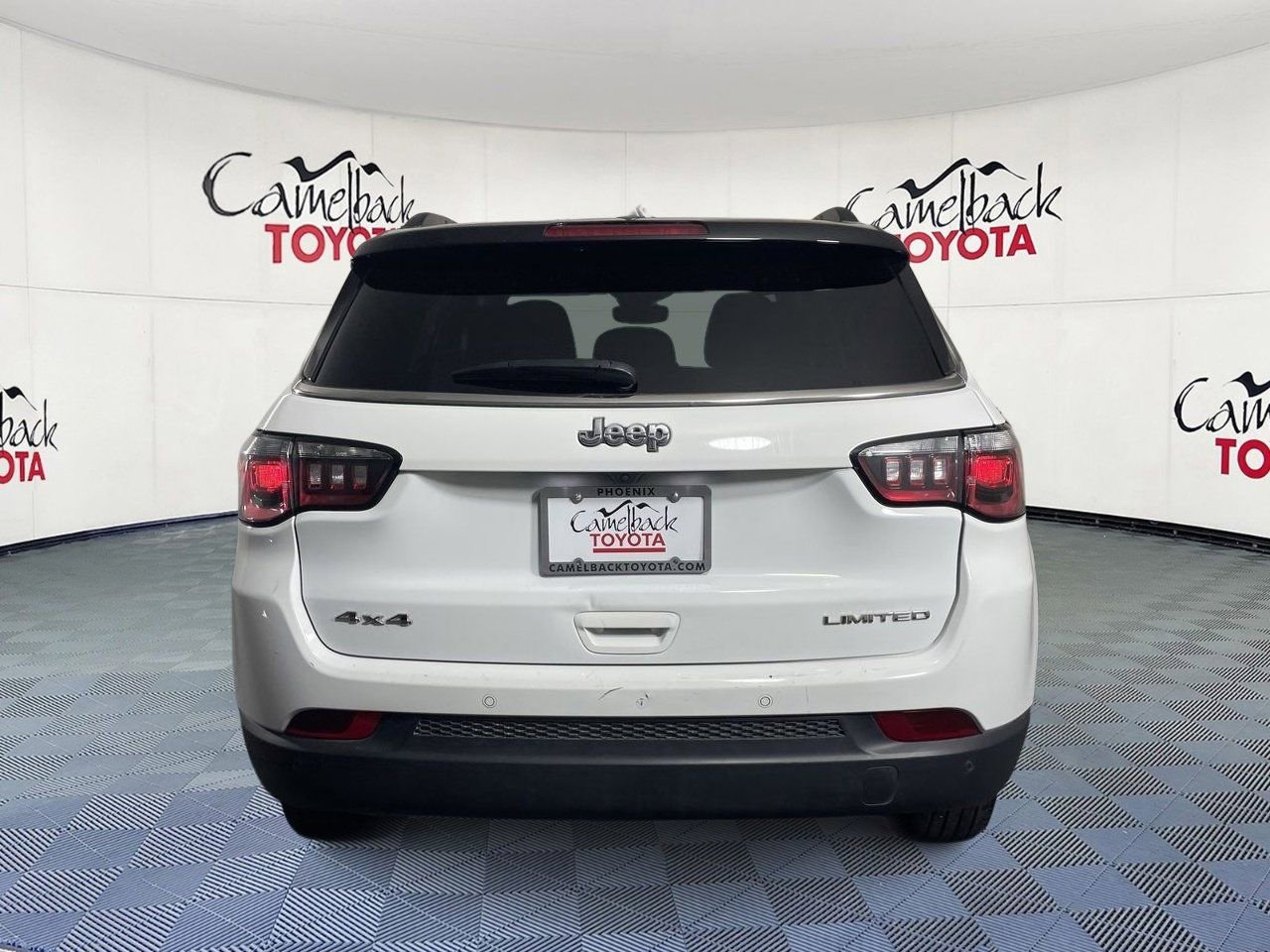 Used 2025 Jeep Compass Limited AWD/4WD image 6