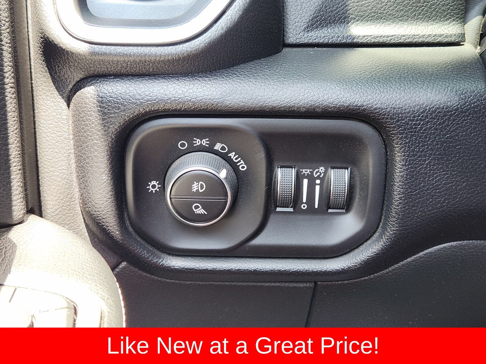 Certified 2026 RAM 2500 Laramie w/ Night Edition AWD/4WD image 32