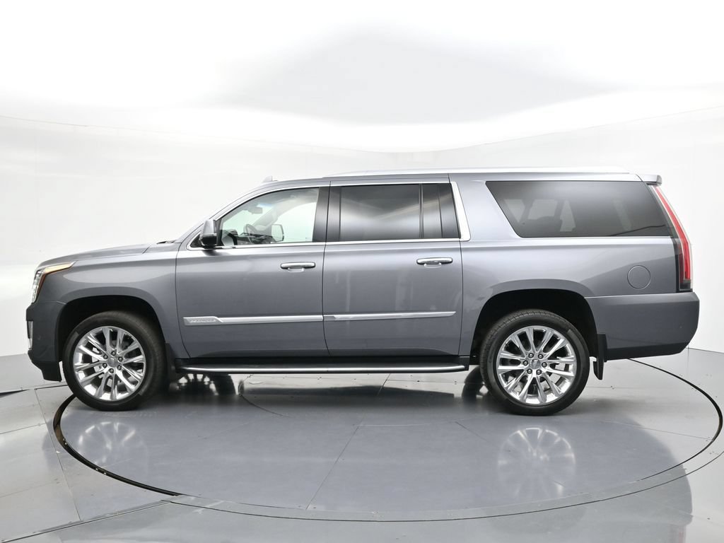 Used 2019 Cadillac Escalade ESV Luxury AWD/4WD image 3