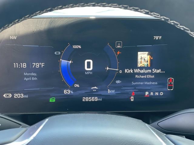 Used 2025 Chevrolet Equinox EV LT w/ Convenience Package image 18