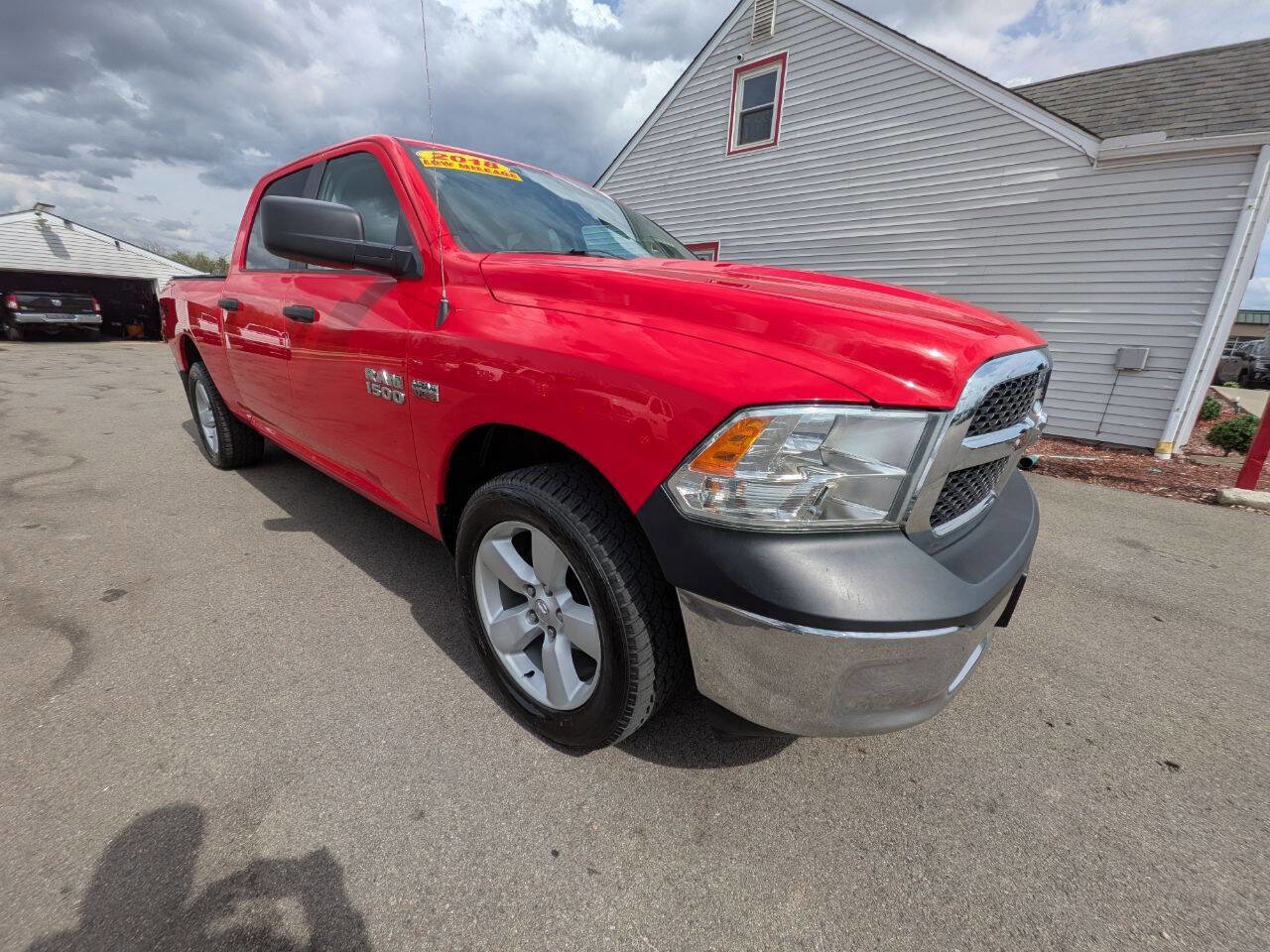 Used 2018 RAM 1500 Classic SLT image 7