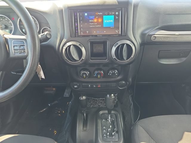 Used 2017 Jeep Wrangler Unlimited Sport AWD/4WD image 11