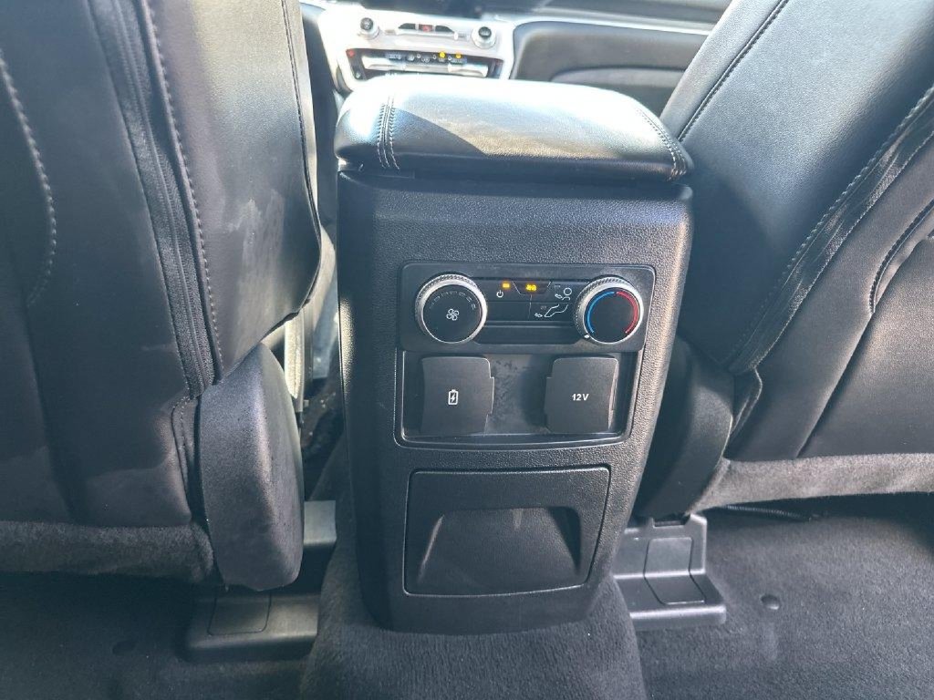 Used 2023 Ford Explorer XLT w/ Equipment Group 202A RWD image 25