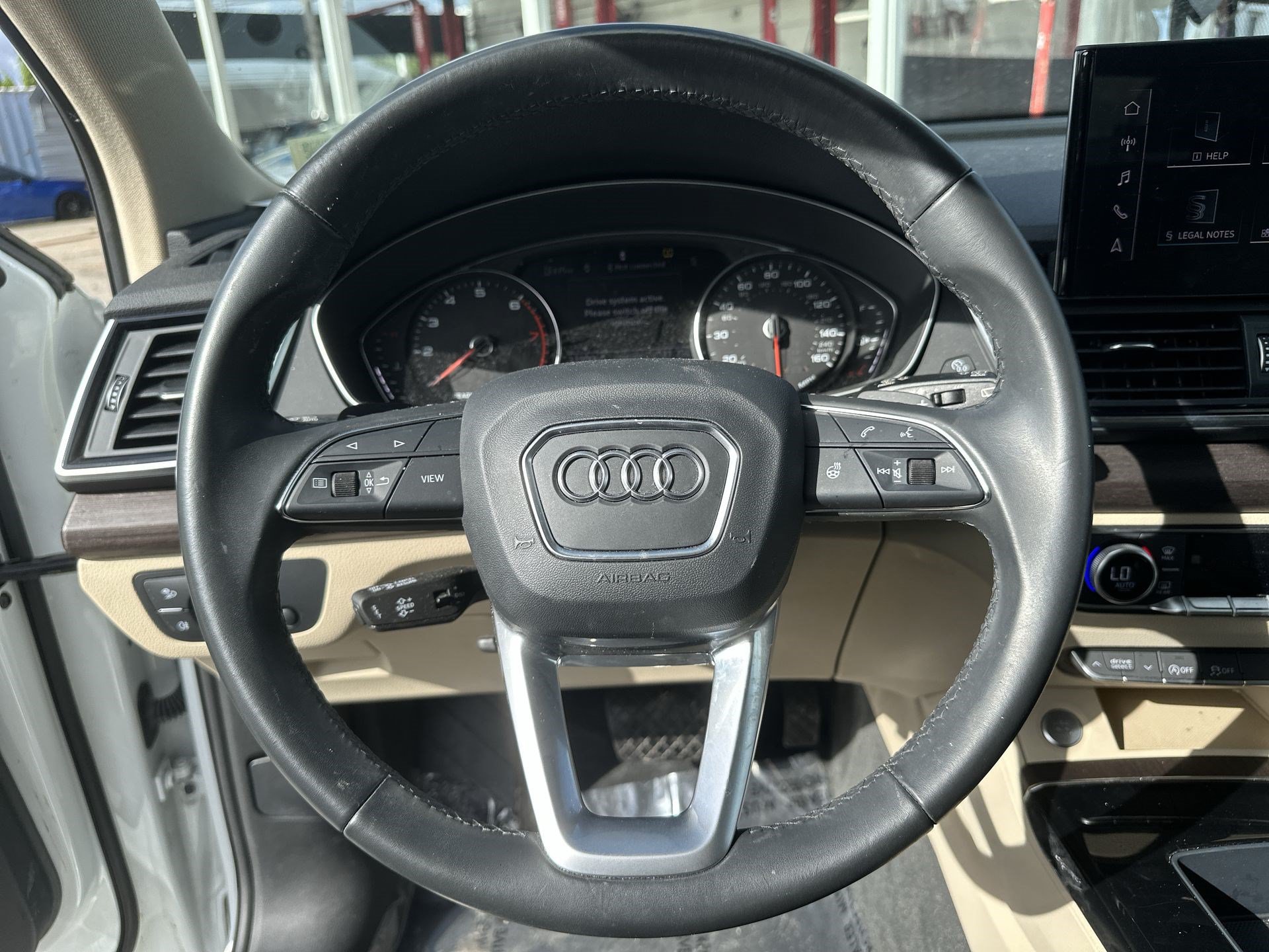 Used 2023 Audi Q5 2.0T Premium w/ Convenience Package AWD/4WD image 11