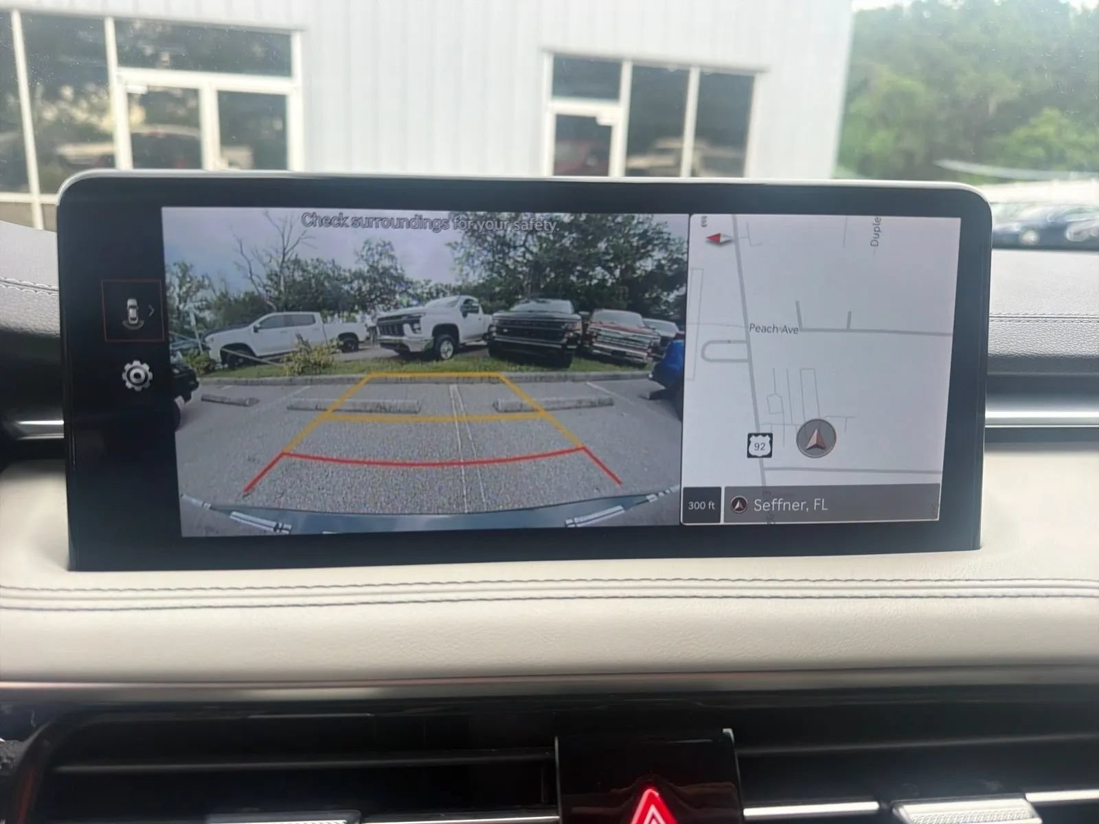 Used 2025 Genesis G70 2.5T RWD image 12