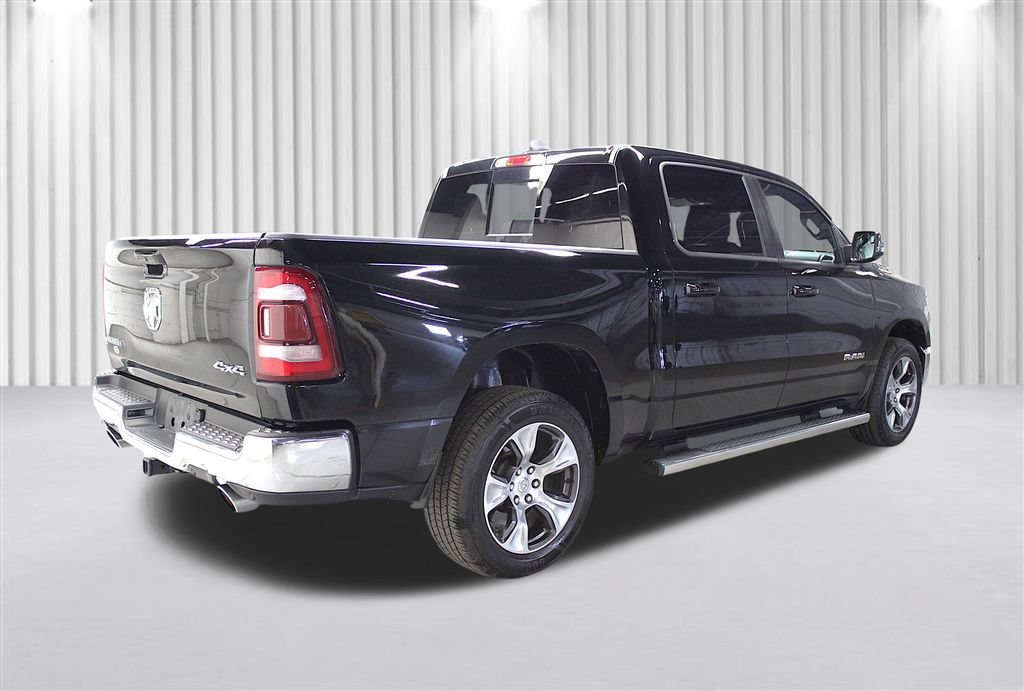Used 2023 RAM 1500 Laramie AWD/4WD image 3