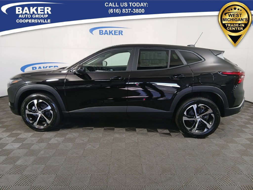 New 2026 Chevrolet Trax RS FWD image 2