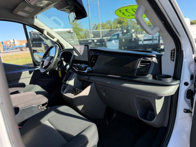 Used 2023 Ford Transit 350 XLT RWD image 22