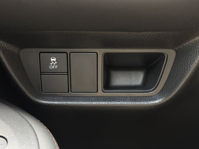 Used 2025 Honda HR-V Sport image 23