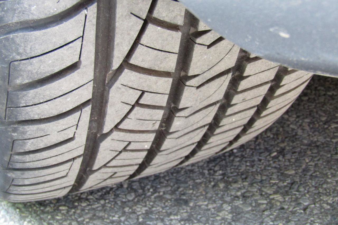 Used 2011 Mercedes-Benz C 300 4dr Sdn C 300 Sport 4MATIC image 34