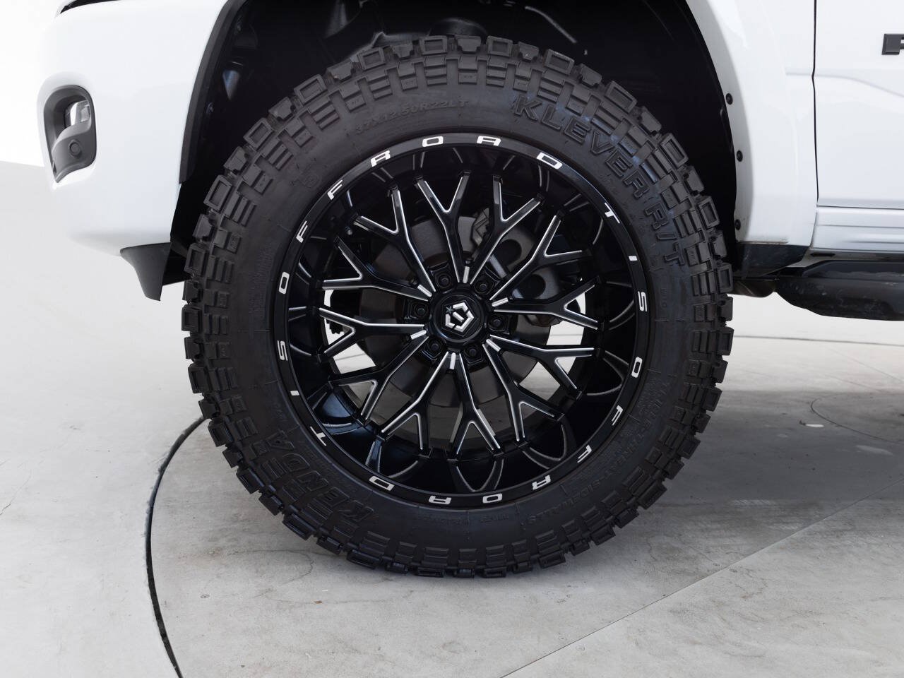 Used 2025 RAM 1500 Big Horn AWD/4WD image 17