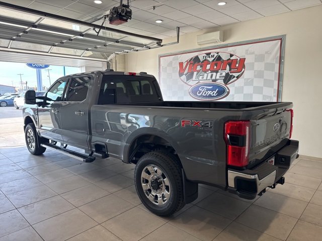 New 2026 Ford F350 4x4 Crew Cab Super Duty image 2