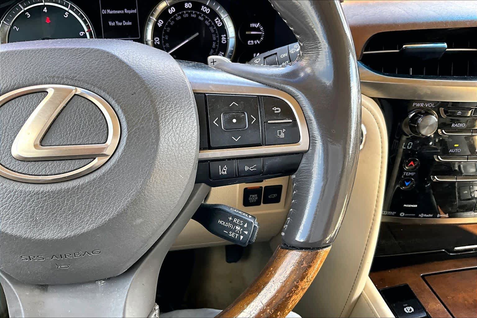 Used 2017 Lexus LX 570 4WD w/ Luxury Package image 25