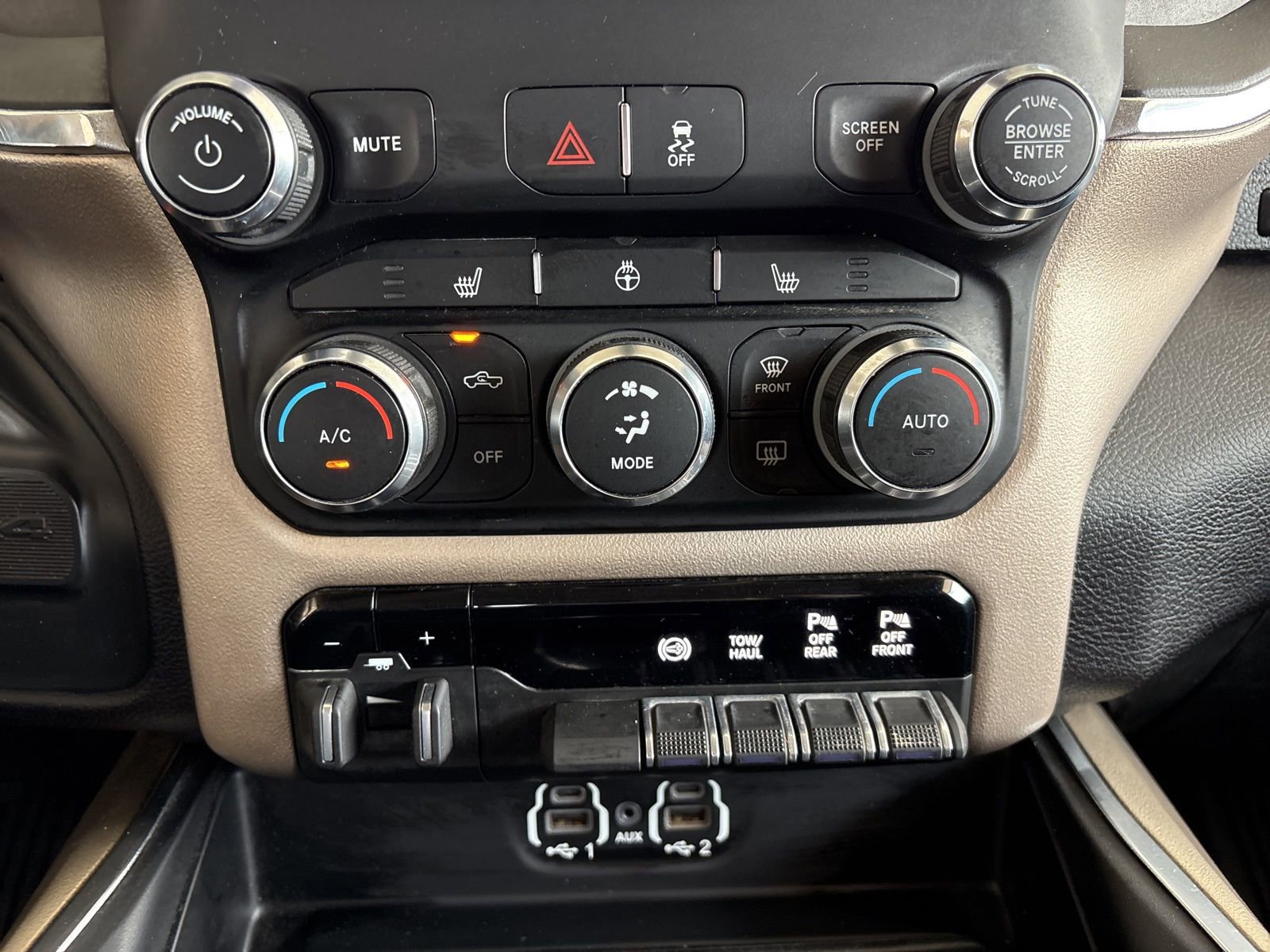 Used 2022 RAM 3500 Laramie w/ Chrome Appearance Group image 24