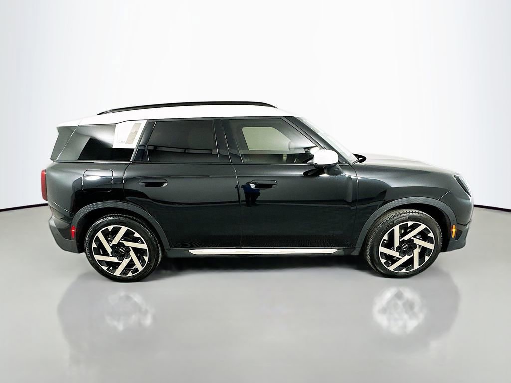 Certified 2025 MINI Cooper Countryman S w/ Comfort Package Max image 4