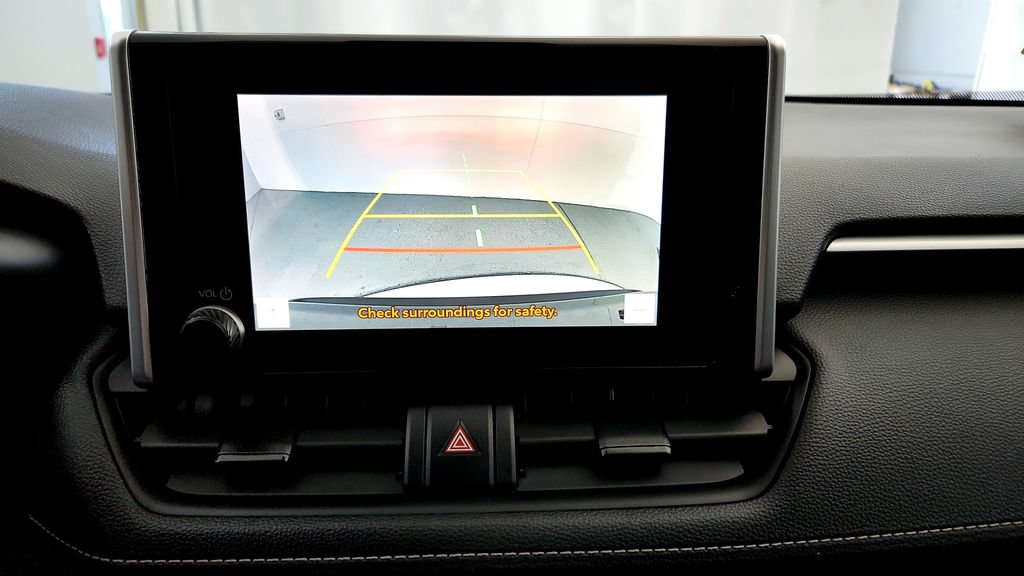 Certified 2025 Toyota RAV4 XLE AWD/4WD image 31