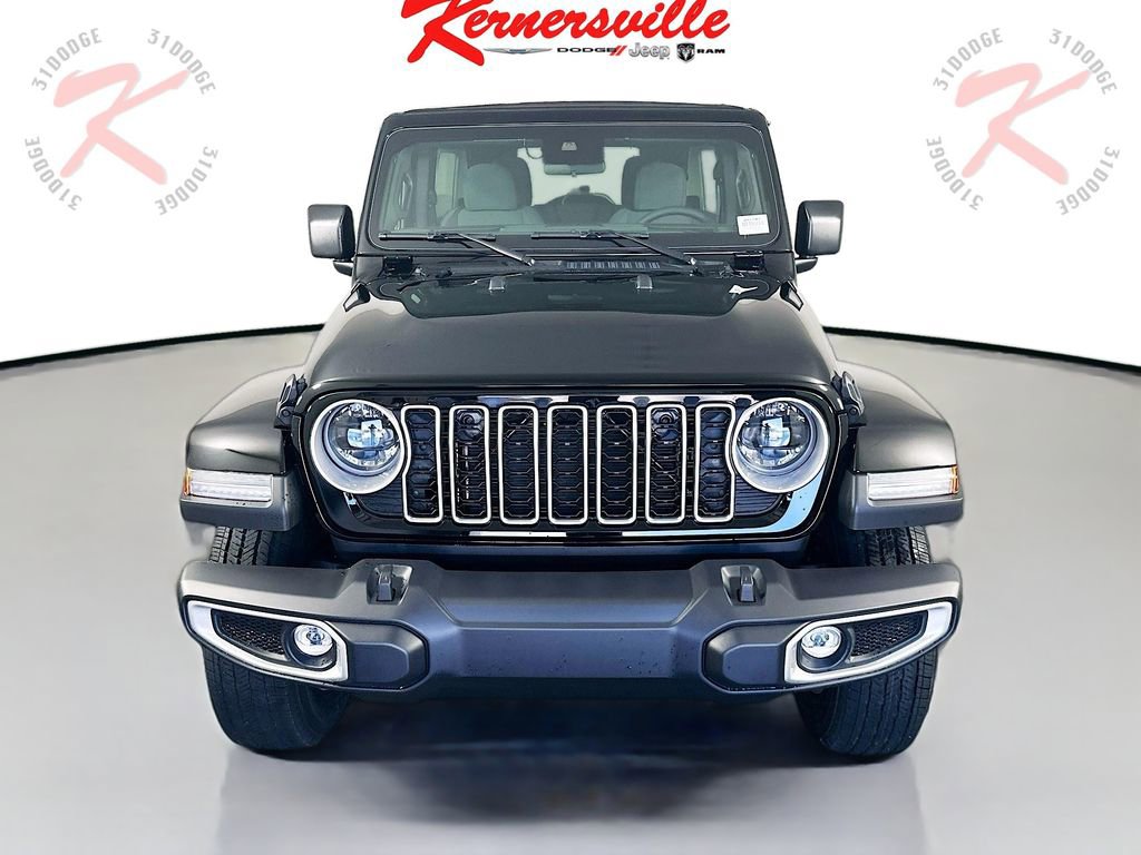 New 2025 Jeep Wrangler Sahara video 2