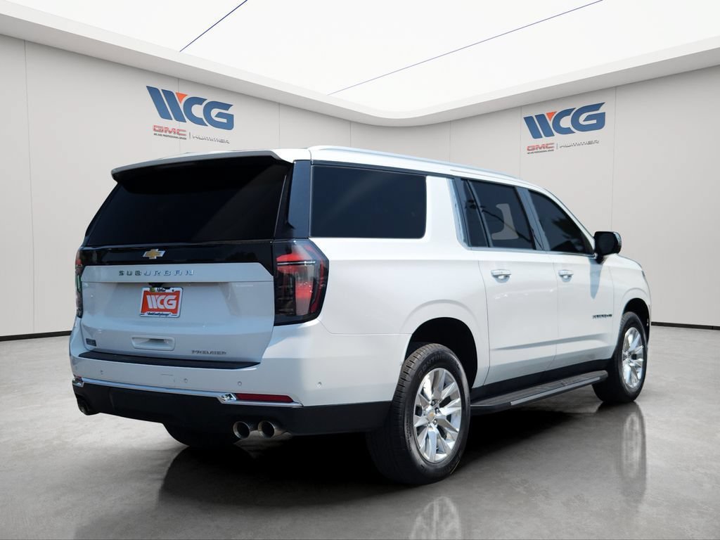 Used 2025 Chevrolet Suburban Premier AWD/4WD image 11