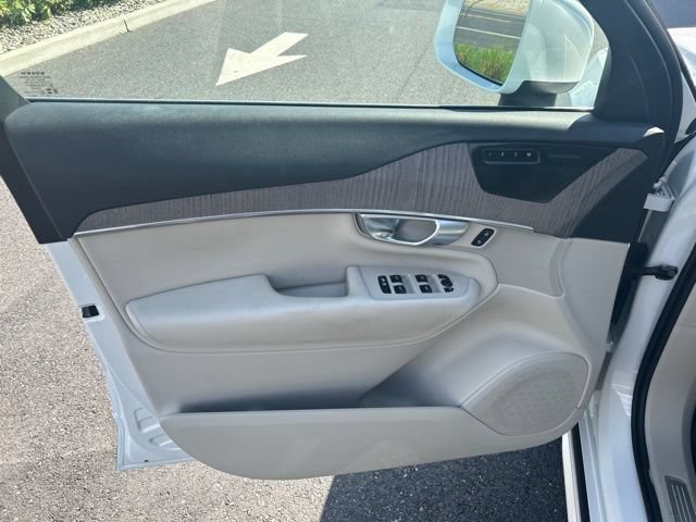 Certified 2023 Volvo XC90 B6 Plus w/ Protection Package Premier AWD/4WD image 19