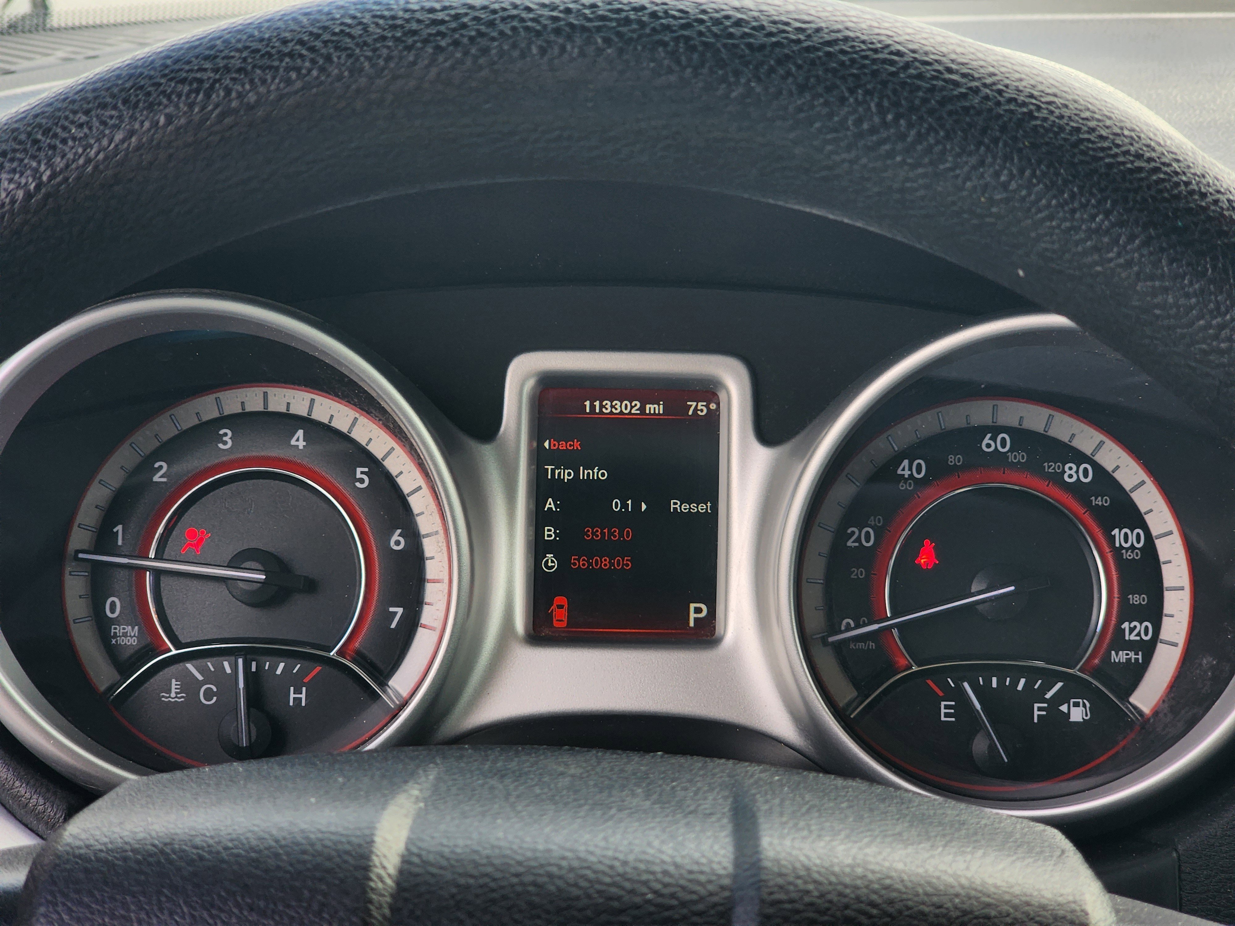 Used 2018 Dodge Journey SE image 25