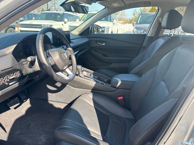 Used 2024 Honda Accord Touring image 9