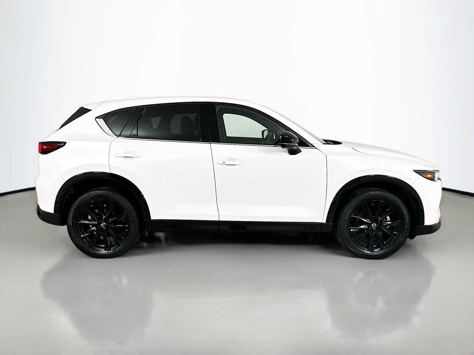 Used 2024 MAZDA CX-5 Carbon Edition AWD/4WD image 4