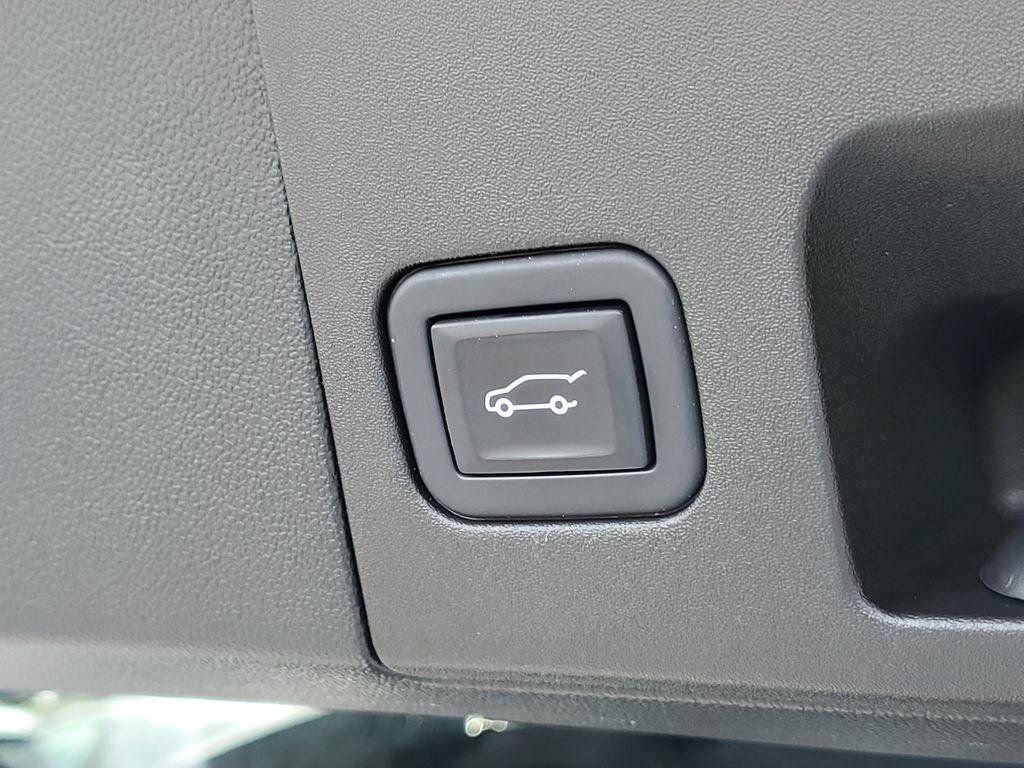 Used 2023 Cadillac XT5 Premium Luxury w/ LPO, Floor Liner Package FWD image 34
