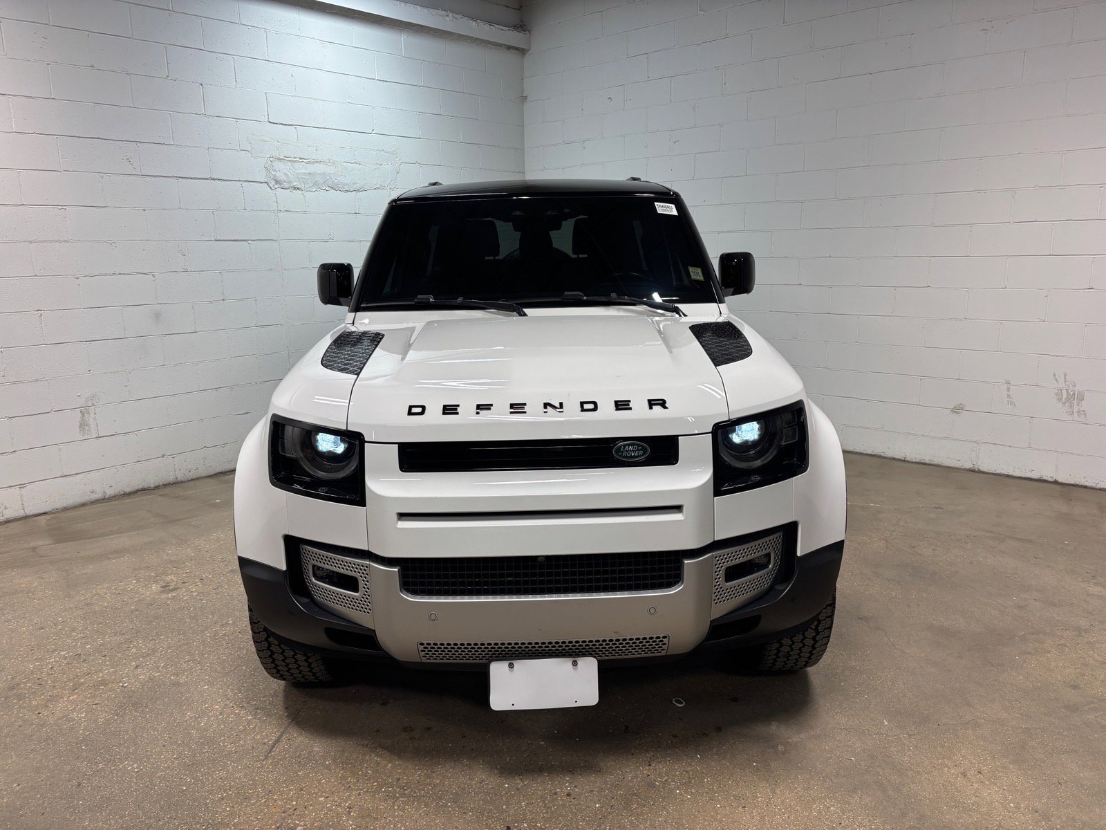 Used 2021 Land Rover Defender 90 S AWD/4WD image 3