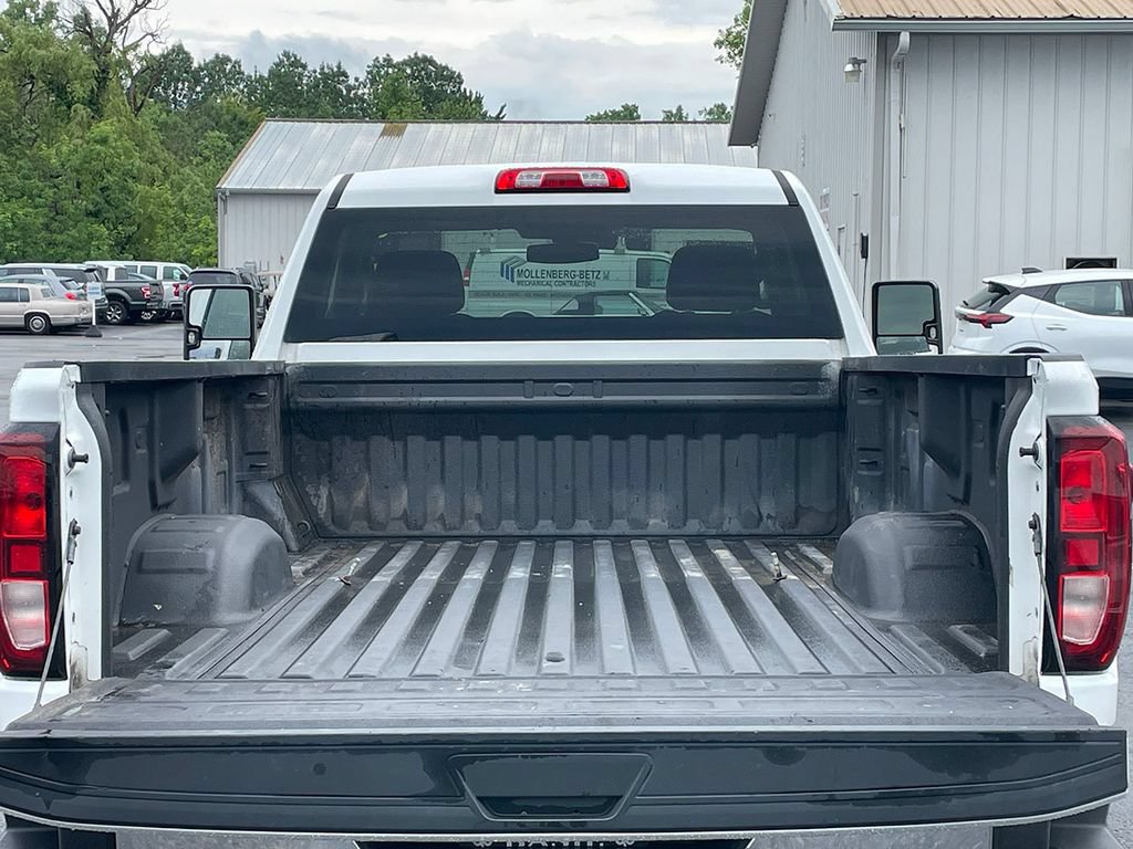 Used 2023 GMC Sierra 3500 Pro w/ Convenience Package AWD/4WD image 4