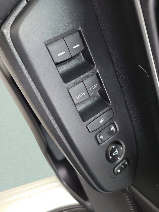 Used 2017 Honda CR-V EX image 23