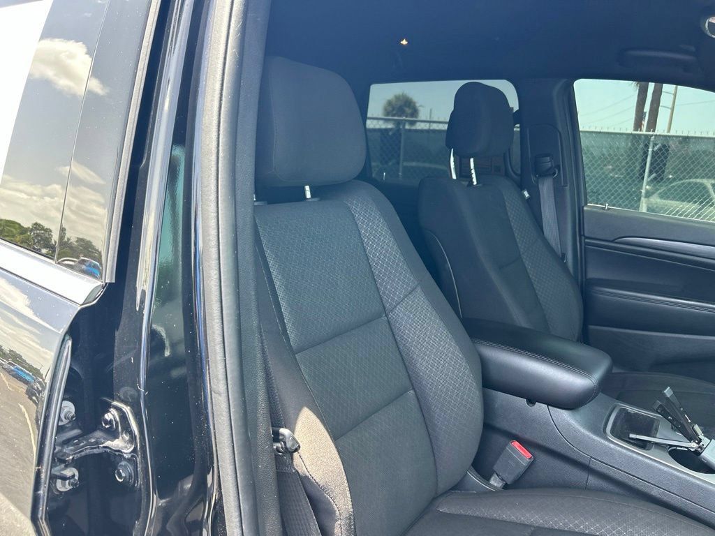 Used 2021 Jeep Grand Cherokee Laredo RWD image 21